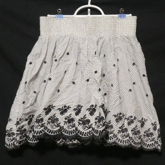 COSTA BLANCA | Black and White Polka Dot and Flower Stitched Skirt | 100% Cotton - Picture 1 of 15